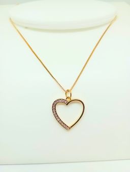 Gargantilha Coração com Micro Zircônias banhada a Ouro 18k 