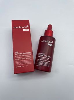 Medicube Red Amber Acid Exfoliating Serum Pore Tightening 40g