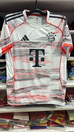 Bayern Munich Away - 25/26 Fan Authentic