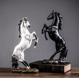 Patung Kuda Dekorasi FengShui Simbol Pembawa Kesuksesan