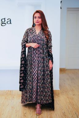 Black Anarkali