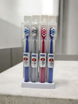  TOOTH BRUSH ORIGINAL SAN FENG  فرشاة اسنان اصلية ناعمة