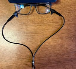 1 Silicone Cord + 1 Pair Silicone Knobs