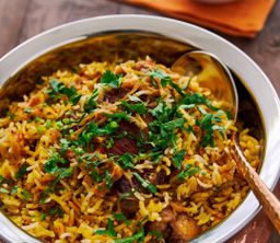 GOAT BIRYANI QUARTER TRAY IS 3LBS - GOOD FOR 4-5