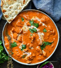 CH TIKKA MASALA QUARTER TRAY IS 3LBS - GOOD FOR 4-5