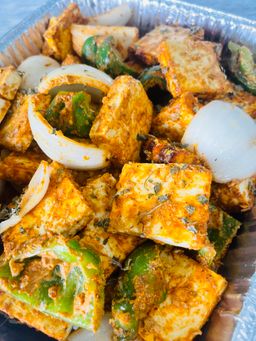 PANEER TIKKA QUARTER TRAY IS 3LBS - GOOD FOR 4-5