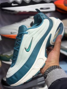 NIKE PORTAL 