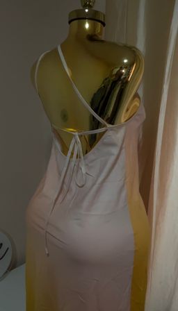 Gradient shoulder knot dress