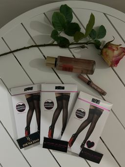 Ladies black sexy lace socks with silicon grip