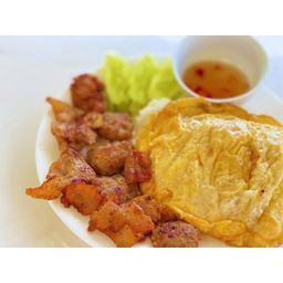 CƠM THỊT NƯỚNG TRỨNG CHIÊN