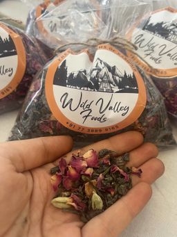 Kashmiri Qahwa Mix – Premium Aromatic Tea Blend (150g)