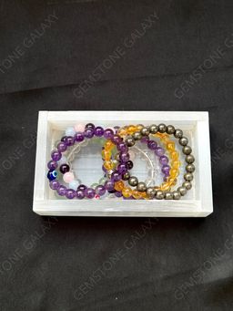 Rectangular   Selenite   Tray   for   Charging