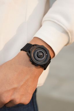 Extreme Orbit Magnetic Watch – Luxe Statement Timepiece