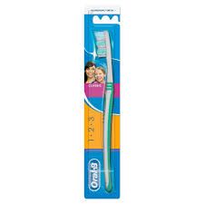 Oral B toothbrush 1.2.3 classic
