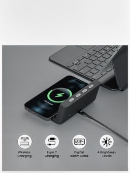Portronics Freedom 4A Desktop Wireless Mobile Charger with QC Adapter for Fast Charging (Black).