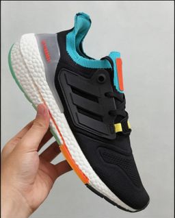 Adidas UltraBoost 22 “Black Sky Rush Turbo” – Performance & Street Fusion