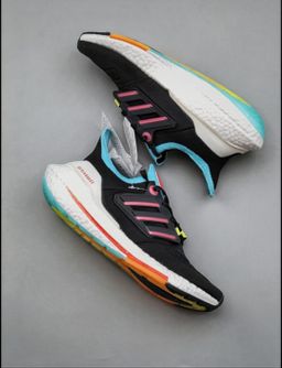 Adidas UltraBoost 22 “Black Sky Rush Turbo” – Performance & Street Fusion