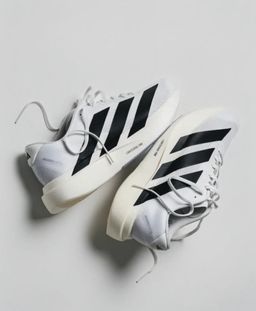 Adidas Adizero Evo SL “White Black” – Velocity Meets Monochrome Elegance