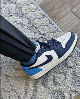 Nike Dunk Low Retro “White Grey” – Crisp Monochrome Sneaker