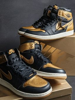 Nike Air Jordan 1 Retro High OG “Black Gold” (Men’s Shoes)