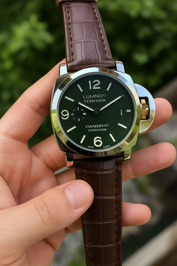 Luminor Panerai Marina Men’s Watch – Green Dial & Leather Strap
