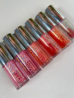 Gloss miss Larra