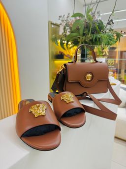 Bolsa Versace Medusa - top handle camel 