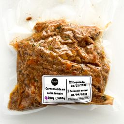 Carne molida con hongos y vegetales