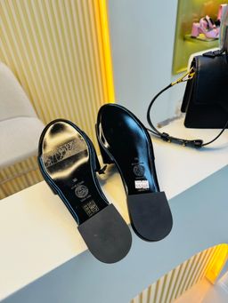 Chinelos Versace la medusa - Pretos