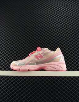 NEW BALANCE 740 ‘Pink’