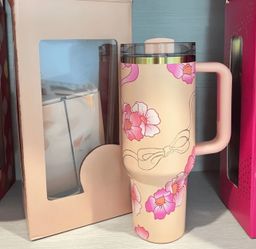 Stanleys and Tumblers 🛍️💕🛒🥰🥤