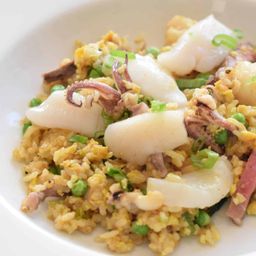 Fried rice with cuttlefish