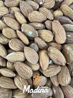 Regular almond لوز حلو