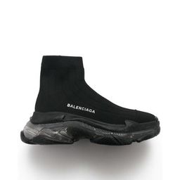  Balenciaga Collection