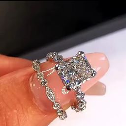 Daralice Radiant Cut Vintage Bridal Set