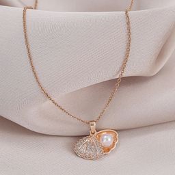 Pearl Shell Diamond Necklace