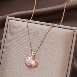 Pearl Shell Diamond Necklace