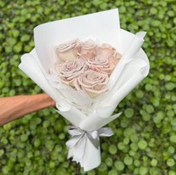 [Preorder: 2 days] Fresh Menta Roses Bouquet