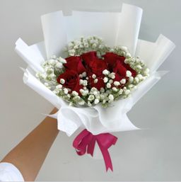 6 Fresh Red Roses & Baby's Breath Bouquet