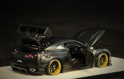 PGM MODEL 1/64 NISSAN SKYLINE GT-R (R35) ROCKET BUNNY