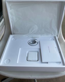 MacBook Air M4 (13 pouces • 16 Go RAM • 256 Go SSD) 