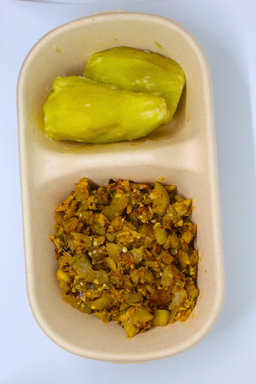 Aubergine au poisson fumé à l'huile d'olive+ patate vapeur 