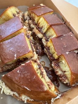 Martabak Nutella Keju (Nutella & Cheese)
