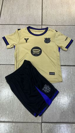 Barcelona Kids Gold 25/26