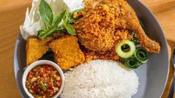 Nasi Ayam Penyet Merah