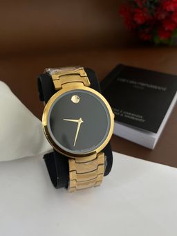 MONTRE MOVADO 