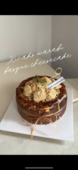 Kinako Warabi Basquee Cheesecake