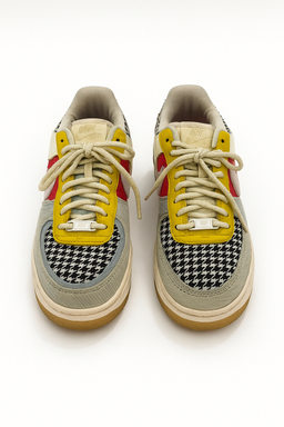 Nike Air Force 1 edición multicolor con texturas - Size 8