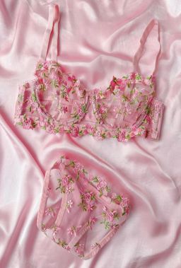 Barbie pink set 