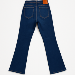 Jeans azul clásico corte campana - Size 6